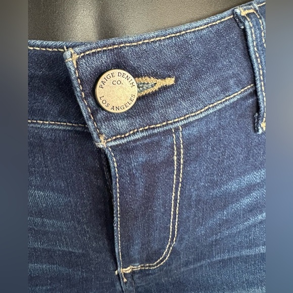 Paige women’s Jax knee Bermuda denim size
28 shorts cut off dark wash preloved - Picture 6 of 7